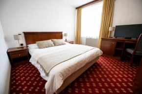 Hotel Zvezda